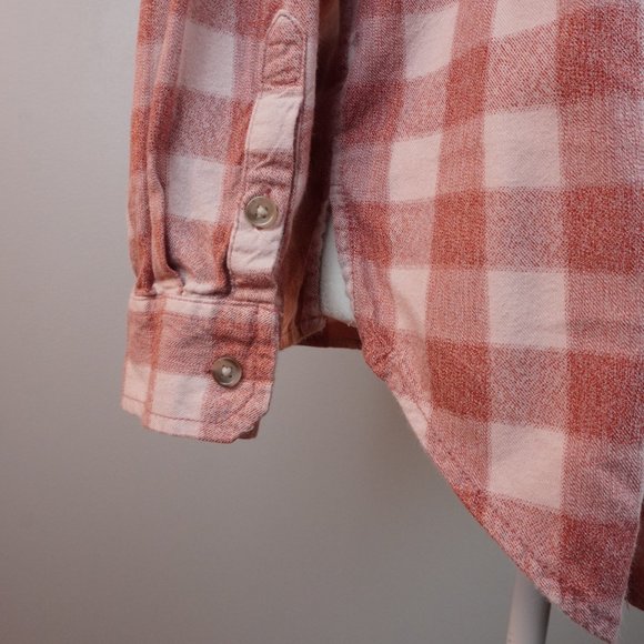 Universal Thread Pink and Cream Checkered Flannel Shirt Size Medium - Picture 6 of 7